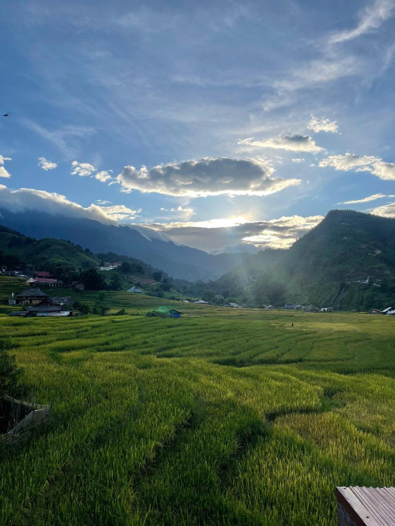 Lanh Sapa Homestay Eksteriør billede